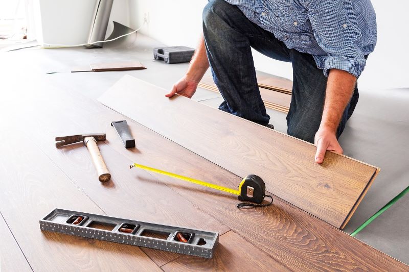 A Simple Guide to Choose Best Hardwood Flooring Contractor