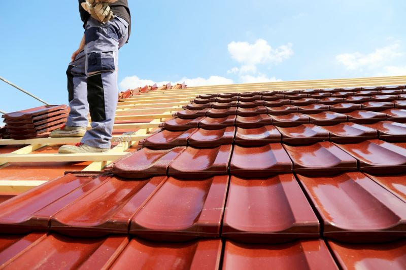 Top Questions to Ask a Builder or Roof Repair Company Before Hiring