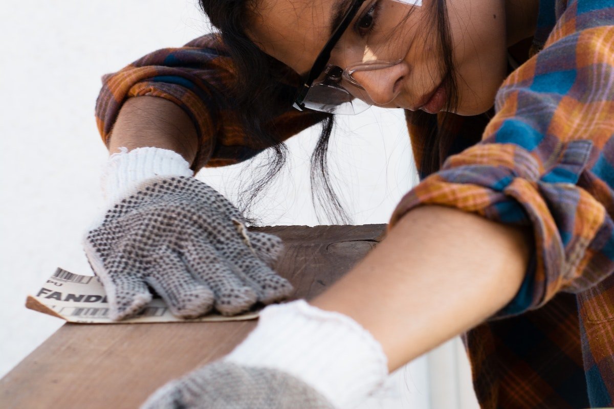 Sandaping Sanding Tips for Beginners - Alternative Mindset